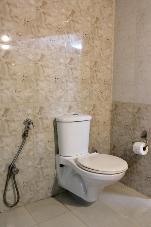 פאנג'י Royal Phoenix Inn מראה חיצוני תמונה